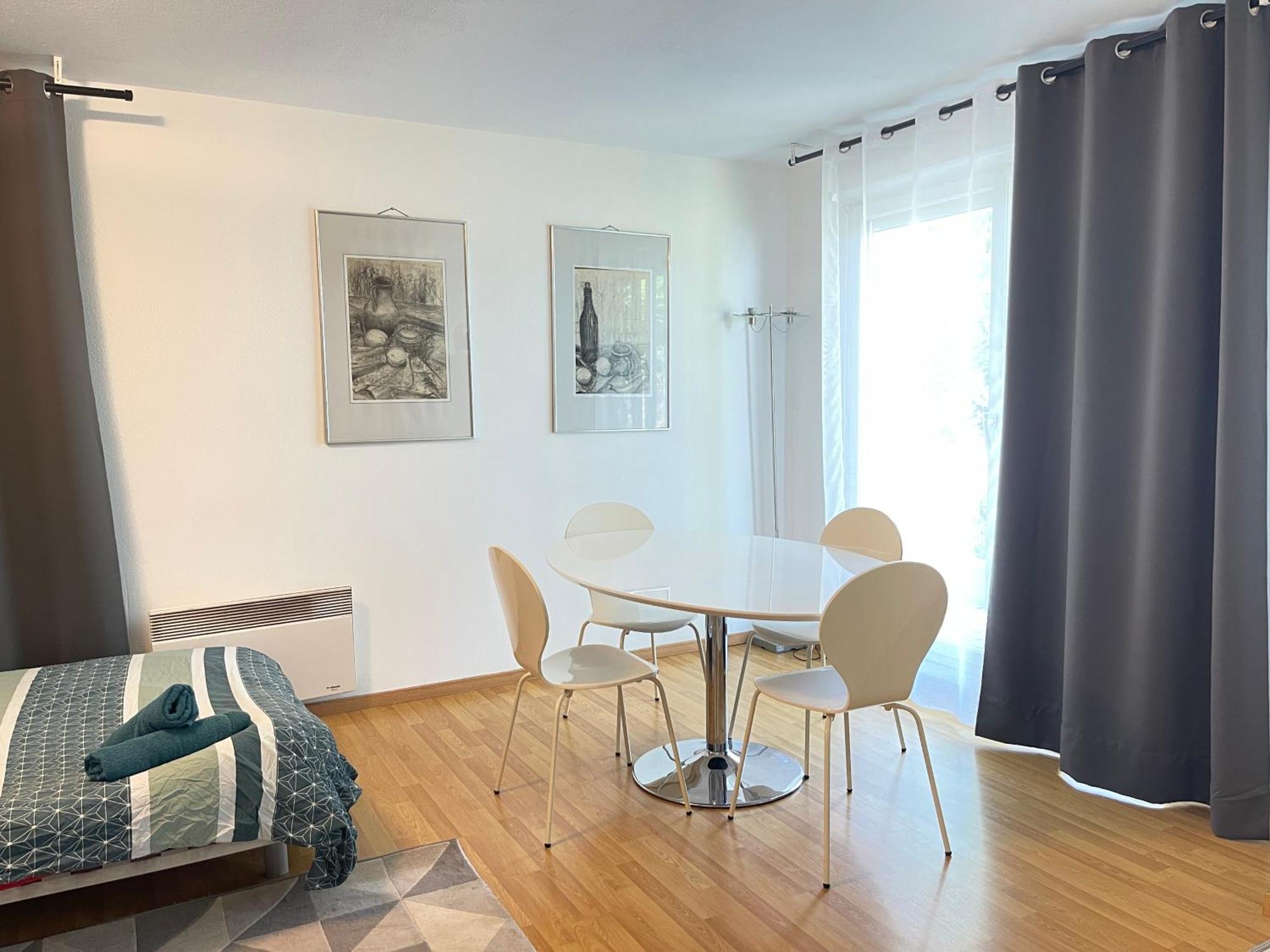 Flat At Border Suisse Apartment แซ็ง-ลุยส์ ภายนอก รูปภาพ
